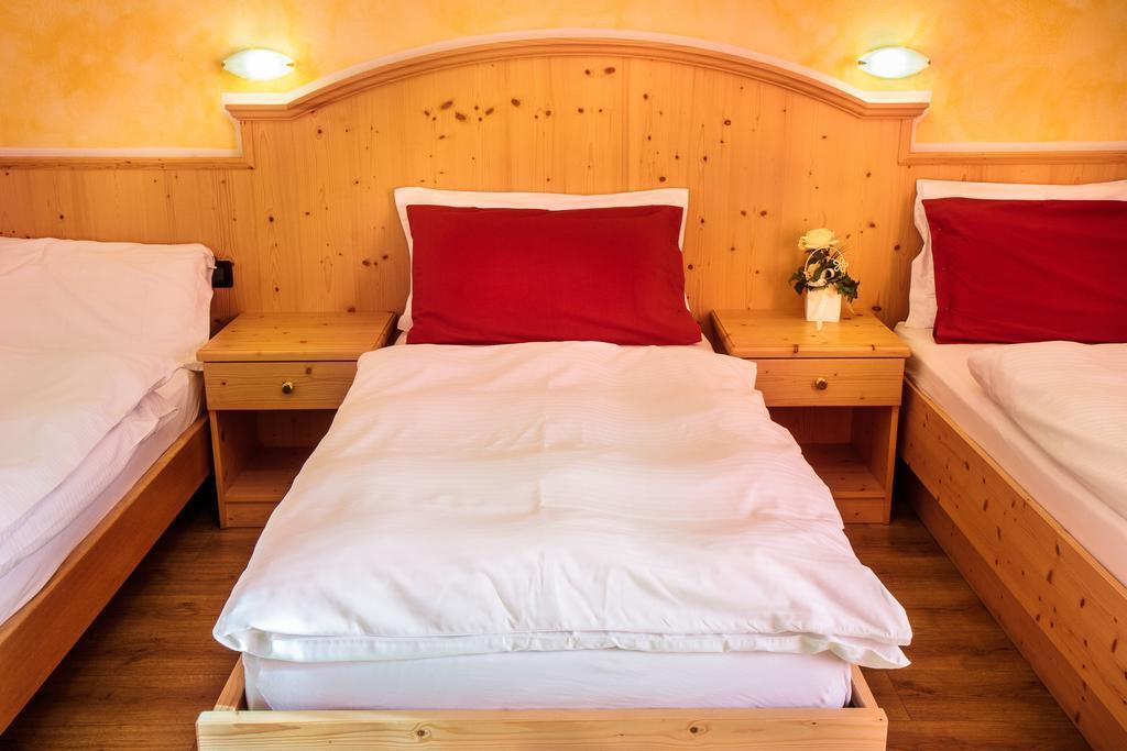 Agritur Val D'Adige Bed and Breakfast Τρέντο Δωμάτιο φωτογραφία